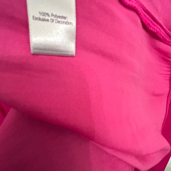 Jennifer Lopez Hot Pink Pleated Blouse, Front Tie, Oval Cut-Out, Size 1X - Picture 3 of 3